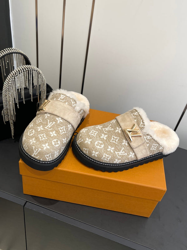 LV Cosy Flat Slippers Comfort Clog Beige Leather  Monogram Fur 533469
