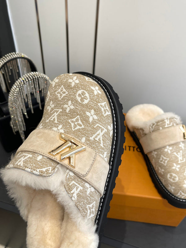 LV Cosy Flat Slippers Comfort Clog Beige Leather  Monogram Fur 533469