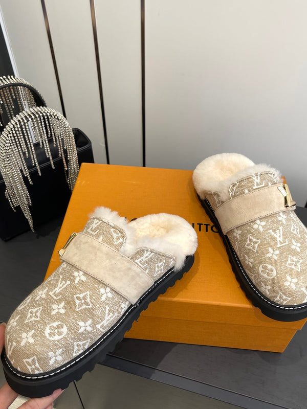 LV Cosy Flat Slippers Comfort Clog Beige Leather  Monogram Fur 533469