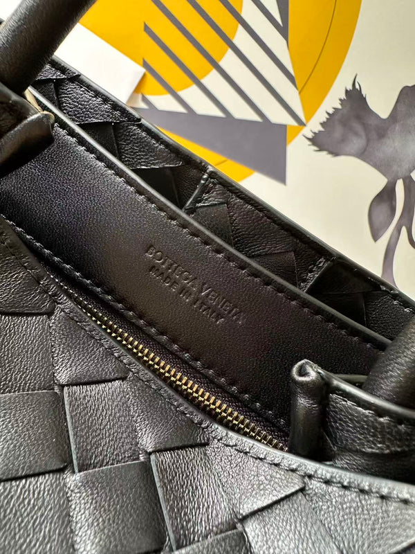 BV Small Andiamo Bag 20cm Black Intrecciato Leather 291443