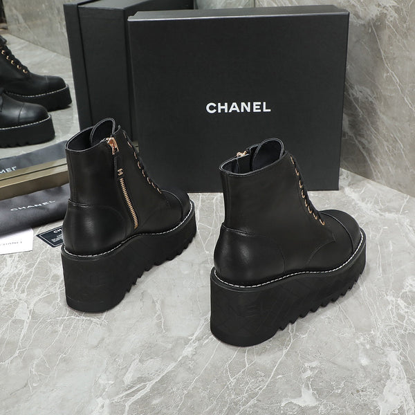 CC 24 Interlocking Logo Combat Boots 100mm Black Lambskin 432652
