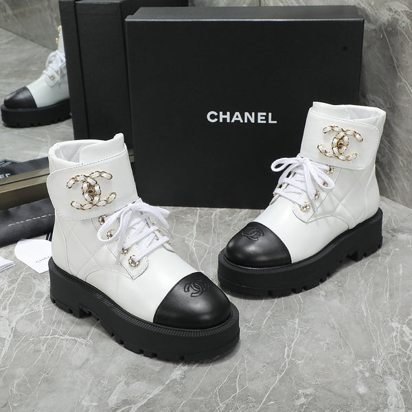 CC Interlocking Logo Combat Boots In Black White Quilted Lambskin 432655