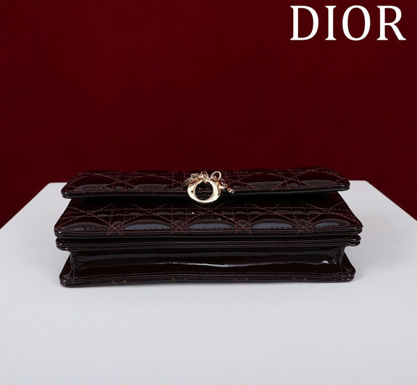 my cd mini 21 wine red patent calfskin