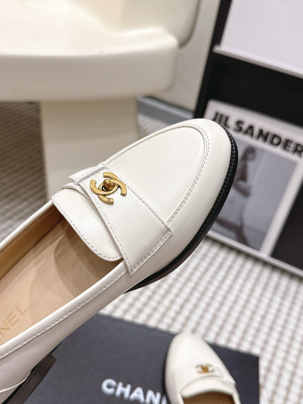 CC Double C Loafers White Leather 721521