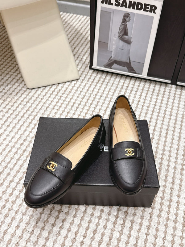CC Double C Loafers Black Leather 721522