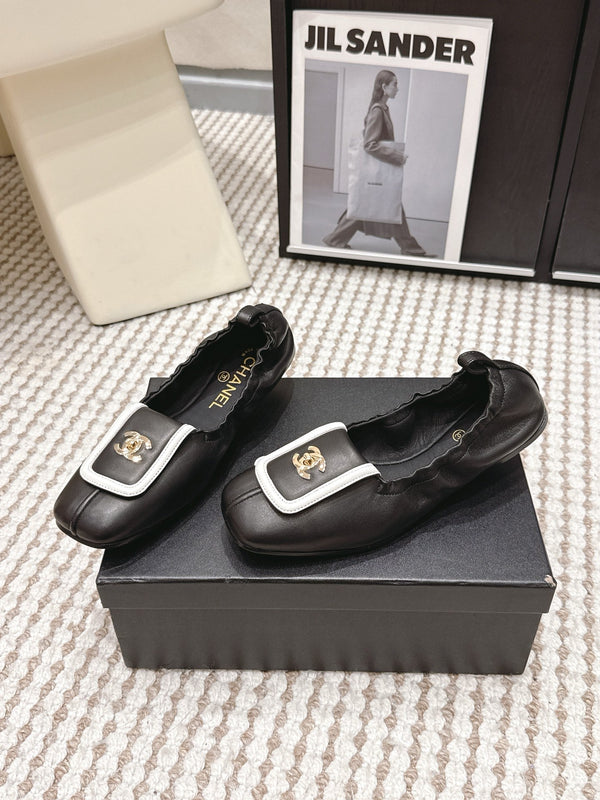 CC Ballet Flats White Black Soft Leather 721500