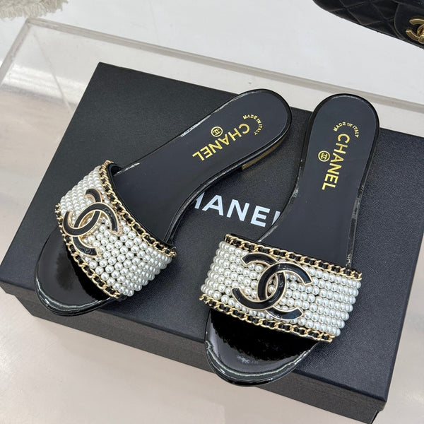 CC Slide Sandals In Black And White Pearl