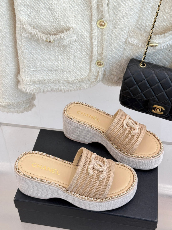 CC Mesh Hollow Chain Double C Thick-Soled Slippers 70mm Beige 265649