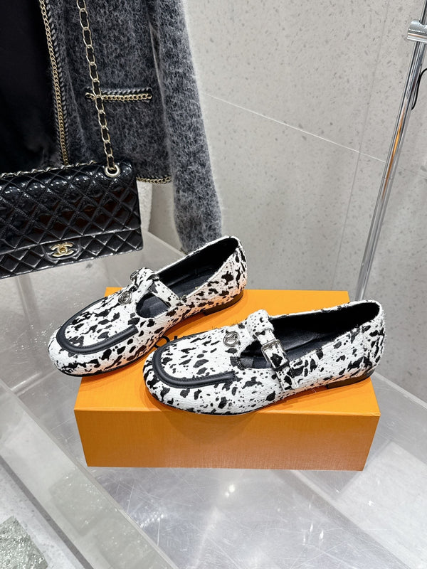 LV Soho Flat Loafer Black White Leopard Horsehair 610854