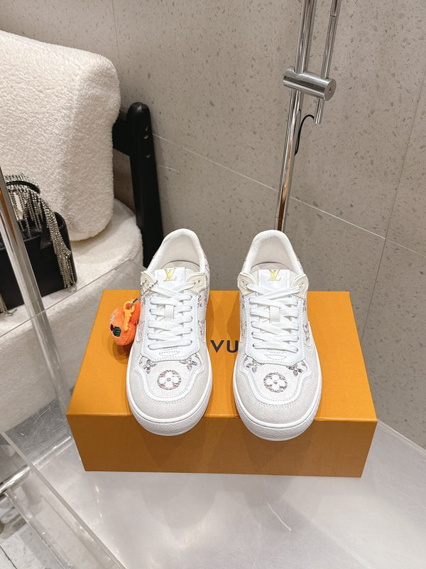 LV Stadium Sneaker Grey Cashgora Suede 610791
