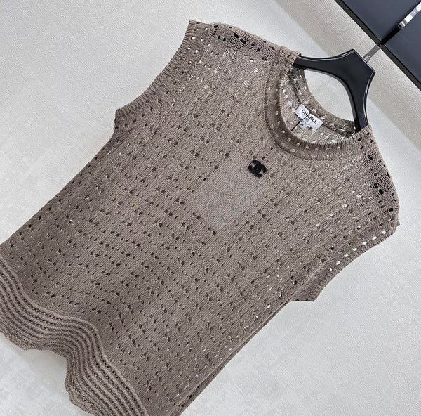 CC 26s Logo Knitted Vest Taupe Cotton 378318