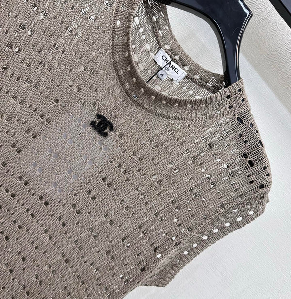 CC 26s Logo Knitted Vest Taupe Cotton 378318