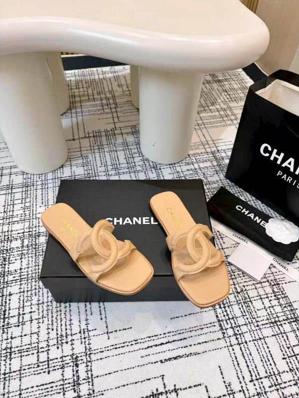 CC 26s Open-toe Sandal Beige Sheepskin 681944