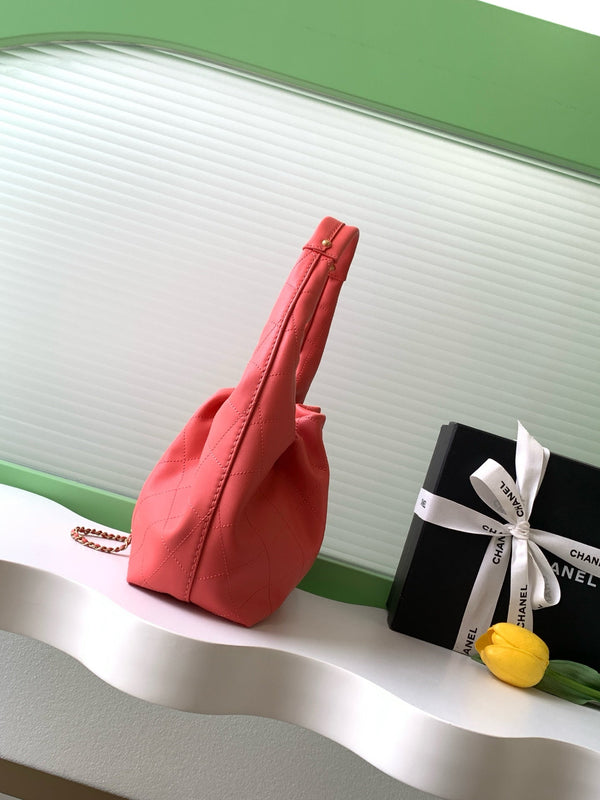 CC 2025 Hobo Bag 32cm Red Calfskin