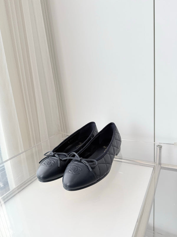 Chanel 2026 Ballet Flat Dark Blue Quited Lambskin 697393
