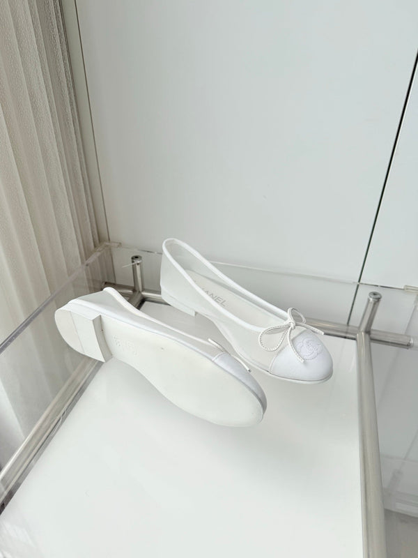 Chanel 2026 Ballet Flat White Mesh Canvas 697399