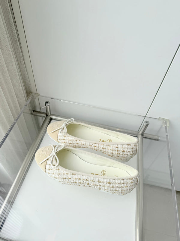 Chanel 2026 Ballet Flat Ivory Tweed Lambskin 697407