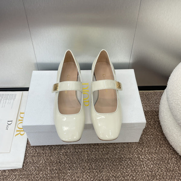 CD Miss Dior Pump 35mm Glossy White Lambskin