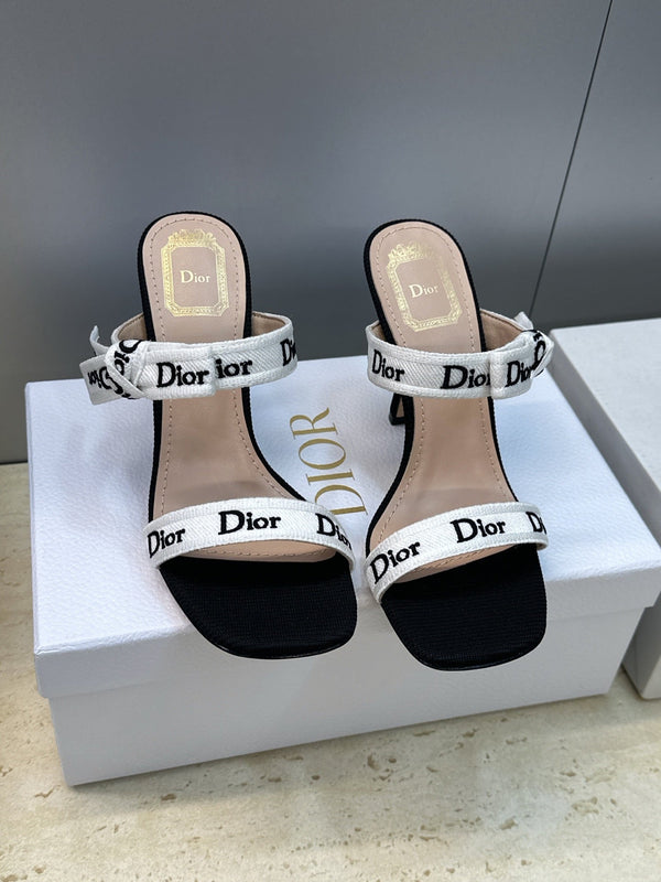 CD 26s Heeled Sandal 10cm Black Beige Leather Fabric 633072