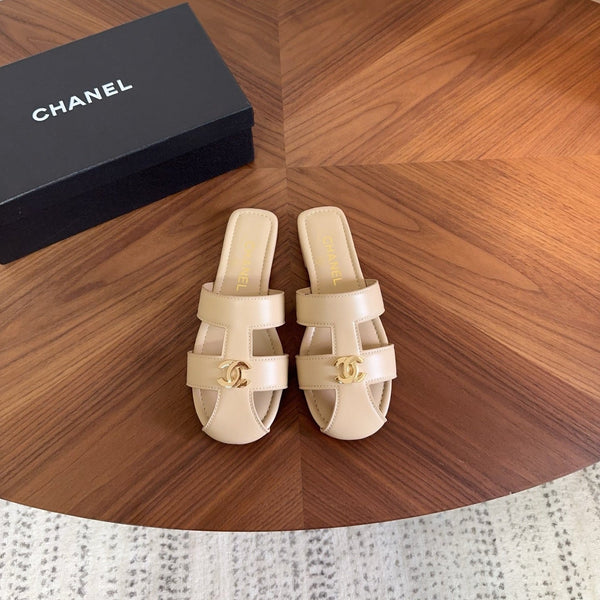 CC 26s Slipper Beige Lambskin 827259