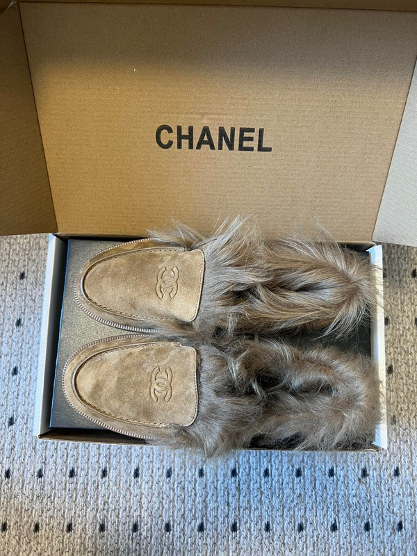 CC 26 Furry Loafer Light Brown Suede Kidskin and Shearling Lambskin 592925