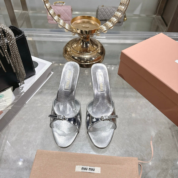 Miu Mules With Buckle Sliver Patent Leather 751335