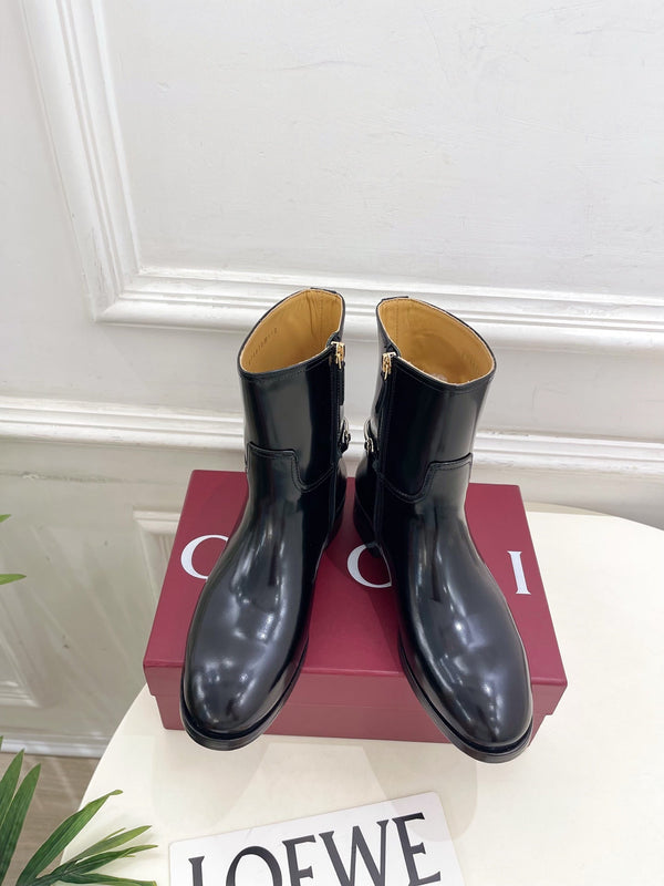 Gucci 25𝐬𝐬 horsebit ankle boots black patent calfskin 435384