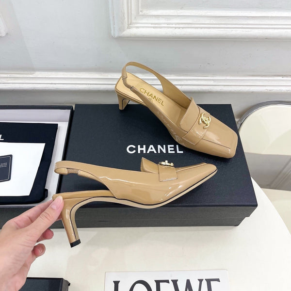 CC 26s Slingback Kitten Heels 6cm Beige Patent Leather 946839