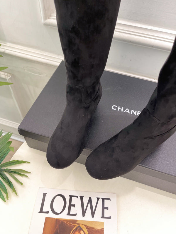 CC 26S Logo Overtheknee Boots 4cm Black Suede 111843