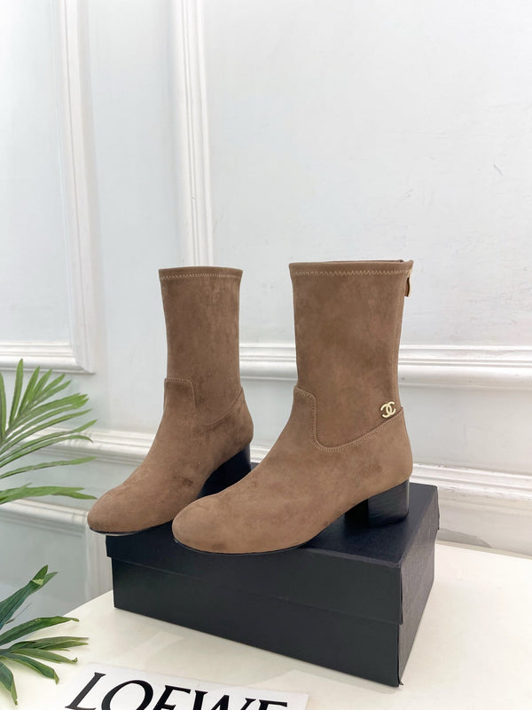 CC 26S Logo Botines 4cm Beige Suede 111849