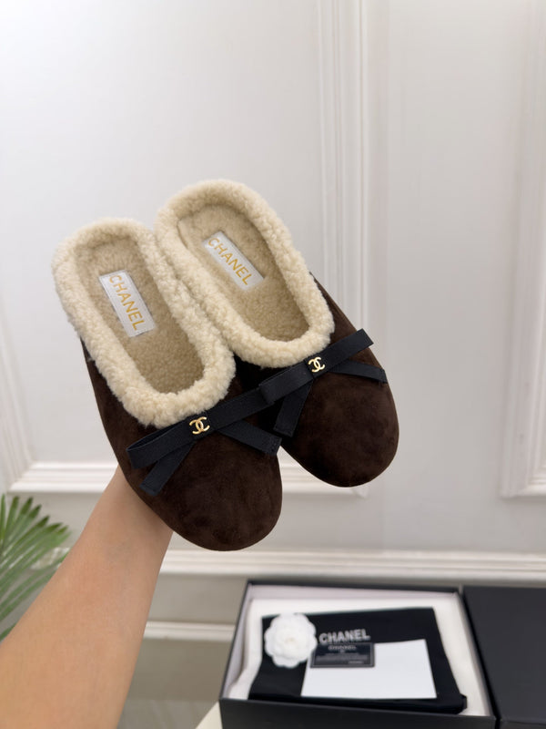 CC 26s Mules Brown Suede Shearling 111935