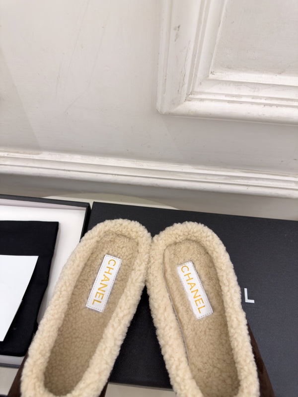 CC 26s Mules Brown Suede Shearling 111935