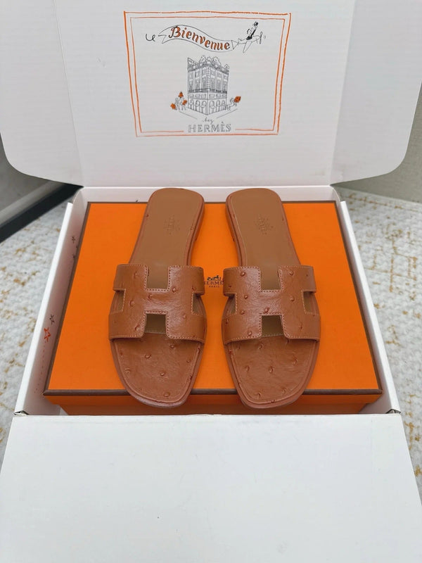 HM 26ss Oran Sandals Brown Ostrich Leather 625092