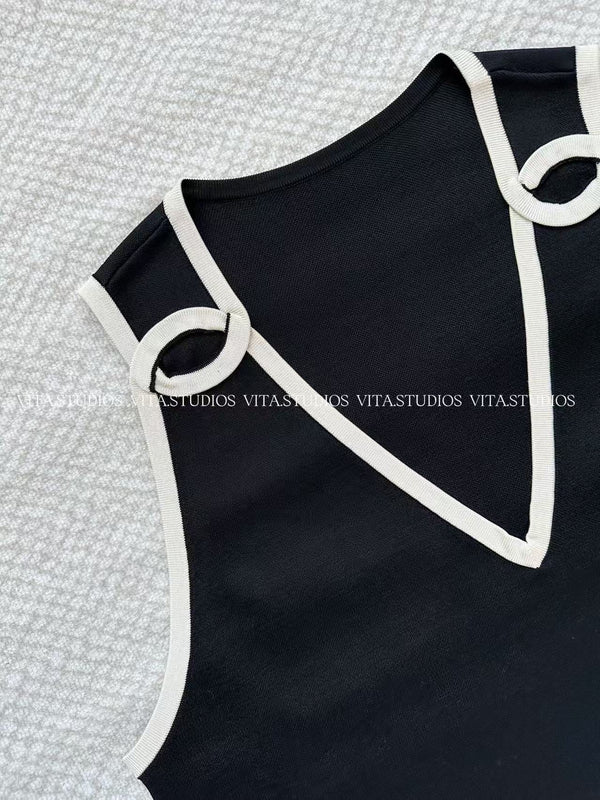 CC 2026 Color-blocked V-neck Knit Vest Soie Silk 377548