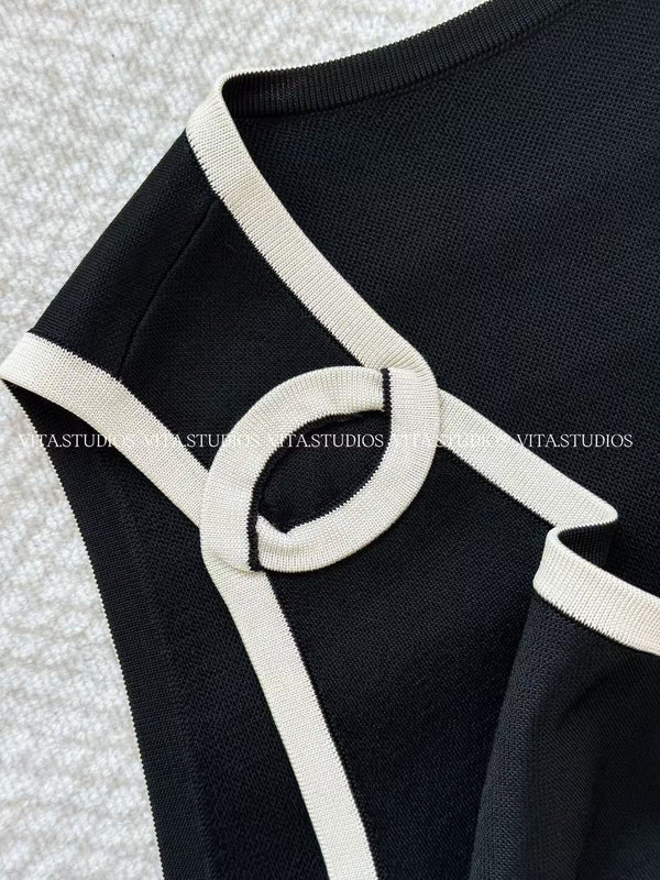 CC 2026 Color-blocked V-neck Knit Vest Soie Silk 377548
