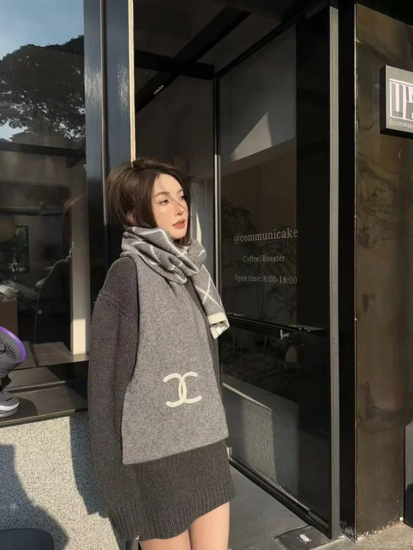 CHANEL 25S SCARF 180 CM IN WOOL CASHMERE 943029