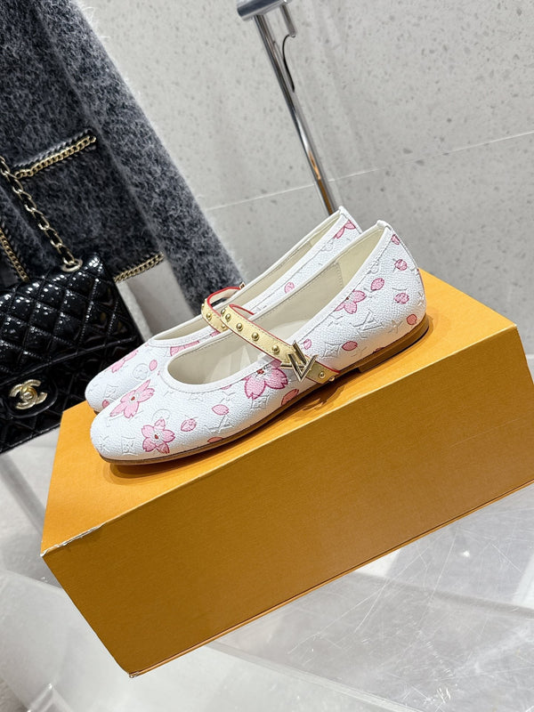 LV 26s Ballet Flats White Pink Monogram Leather 610841