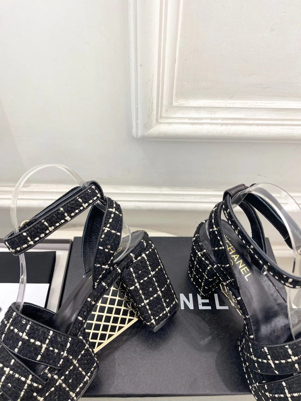 CC 26s HighHeeled Platform Sandals 85 Black Tweed 631863