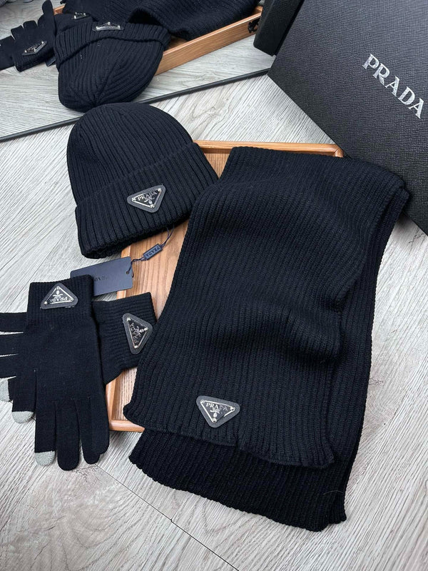 THREE-PIECES SET IN BLACK WOOL AND ACRYLIC 406558