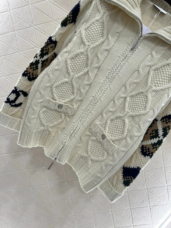 CHANEL 25S ZIPPERED CARDIGAN STYLE 115