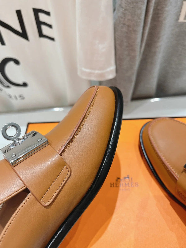 IOTA MULE GOLD CALFSKIN