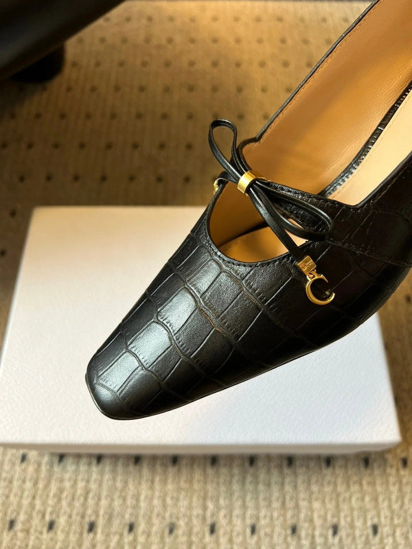 CD 26s Low Heel Pump 30 Black Cowhide 651157