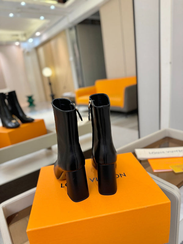 LV Ankle Boots 90 Black Sheepskin 573716