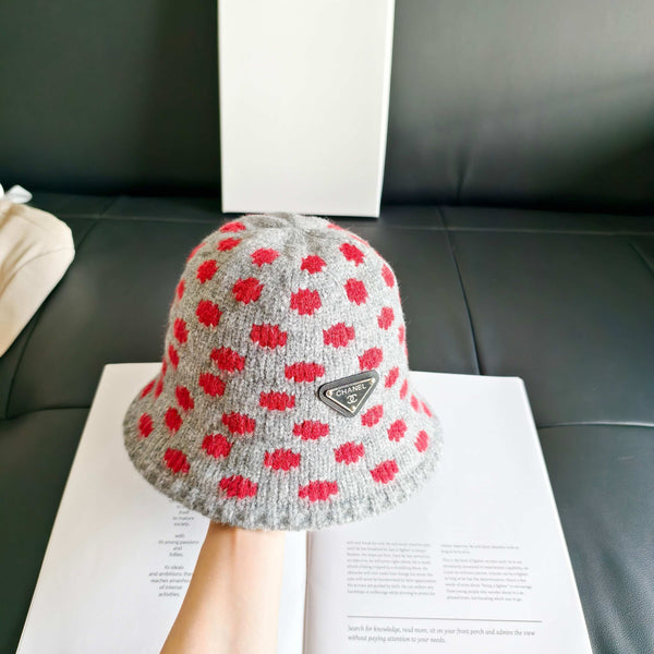 Prad 2026 Polka Dot Knitted Hat 565531