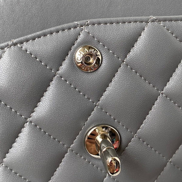 Medium Classic Flap Bag 23cm Grey Lambskin Silver Hardware